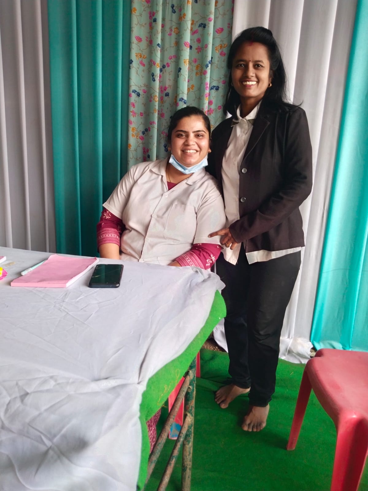 With dentist Doctor Nisha on the occasion of Navratri Medical Camp 22 /10/2023