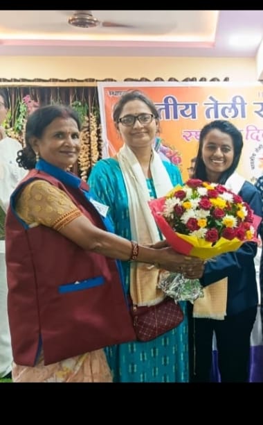 Honored by Bhartiya teli samaj on the occasion of sthapna Divas